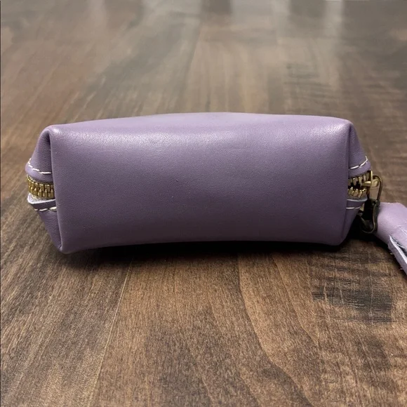 Portland Leather Lavender Taco pouch. - Picture 3 of 5